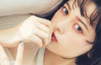 怎樣防止眼影暈染？七種日常眼影搭配秘訣