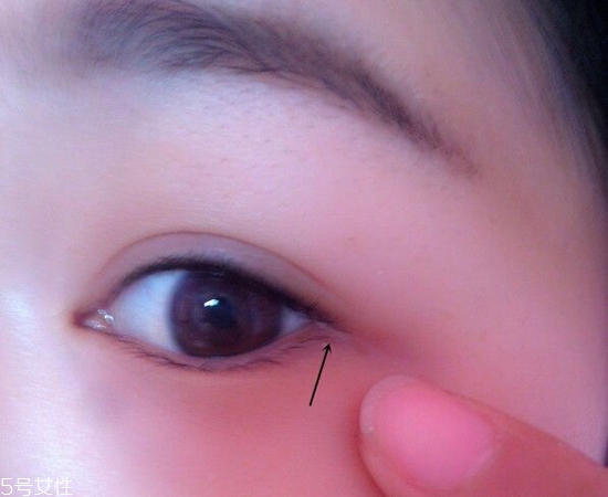 內(nèi)雙怎么畫眼線？?jī)?nèi)雙眼皮畫眼妝技巧