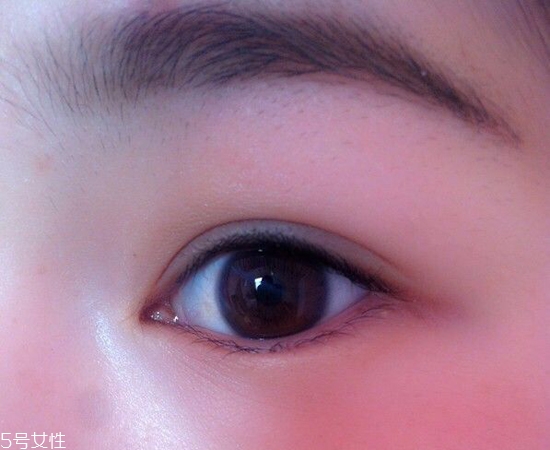 內(nèi)雙怎么畫眼線？?jī)?nèi)雙眼皮畫眼妝技巧