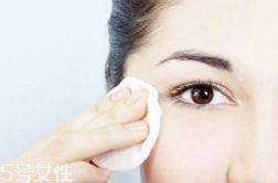 卸妝油哪種成分最好？3種類型任君挑選
