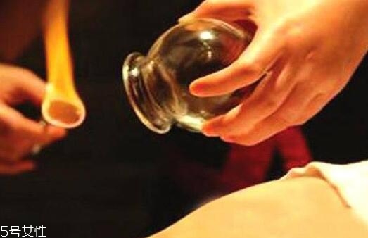 拔罐后身上后背持續(xù)發(fā)癢怎么回事？體內(nèi)風(fēng)邪是主因