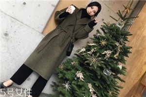 大衣和羽絨服哪個(gè)保暖？這個(gè)冬天不會(huì)冷