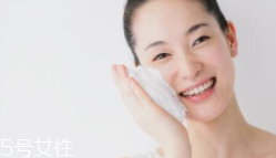 精華水購買要注意哪些成分？看清成分排位