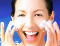 洗臉時一定要順時針嗎？只是一種習(xí)慣