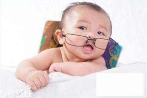 怎樣防止嬰幼兒弱視問題？三種方法合理預(yù)防