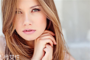 開眼角拆線后洗臉要注意什么？開眼角術(shù)后的保養(yǎng)