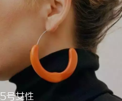 耳飾該怎么挑選？大臉適合耳釘