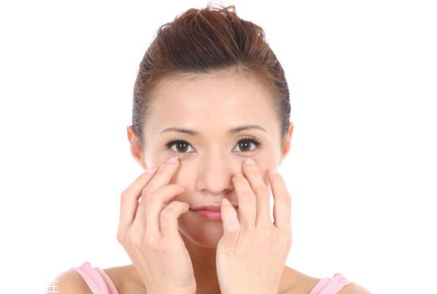 開(kāi)眼角有什么風(fēng)險(xiǎn)？開(kāi)眼角并不適合所有人