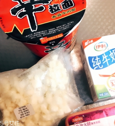 辛拉面和湯達(dá)人哪個好吃？
