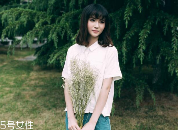 怎么選擇適合自己的襯衫？穿對(duì)了顯年輕