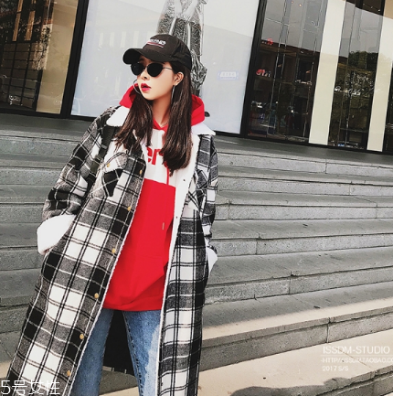 紅色衛(wèi)衣適合什么人穿？紅紅火火過新年