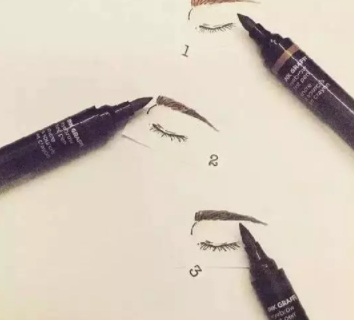 眉粉和眉筆哪個自然？更持久？
