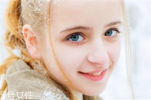 孕睫術(shù)多久后做美瞳線？孕睫術(shù)眼睛腫緩解小妙招