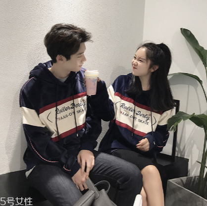 衛(wèi)衣掉色怎么辦？這樣洗不會掉色