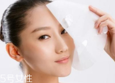敷面膜為什么越久越干？體溫蒸發(fā)