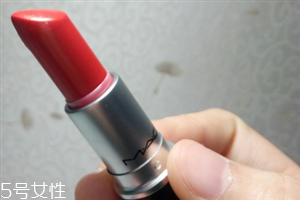 mac sweet sakura適合黃皮嗎？口紅要選擇適合自己的