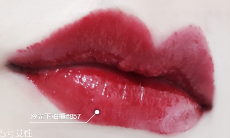 迪奧漆光唇釉哪個好看？讓妝效更持久