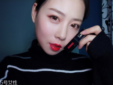 ysl圣羅蘭黑管唇釉哪個(gè)顏色好看？持久度加分
