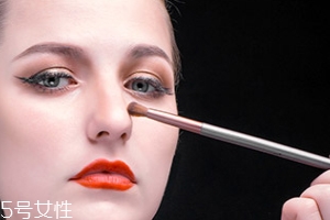 鼻影刷怎么用？鼻影的正確畫(huà)法
