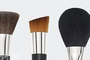 粉底刷可以用吹風(fēng)機(jī)吹干嗎？會(huì)炸毛