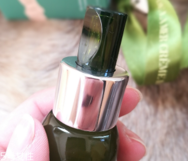 海藍之謎去皺精華用多久能見效？至少3個月