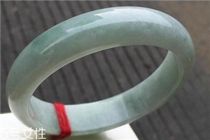 糯種翡翠屬于什么檔次？翡翠的價(jià)值你清楚嗎
