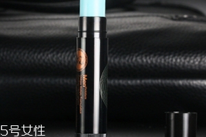 唇膏和唇釉哪個好用？唇膏vs唇釉