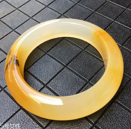 黃龍玉有收藏價值嗎？不同等級收藏價值不同