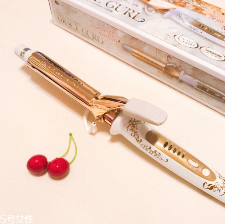 小泉成器陶瓷卷發(fā)棒好用嗎？好用的發(fā)型工具卷發(fā)棒
