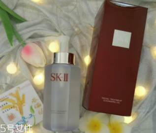 卸妝油哪個(gè)牌子好用？網(wǎng)紅卸妝油盤點(diǎn)
