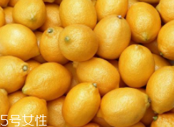 檸檬精油能加在哪些護(hù)膚品中？少量添加都可以