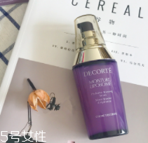 皮膚不吸收護(hù)膚品怎么回事？光用乳液面霜遠(yuǎn)遠(yuǎn)不夠