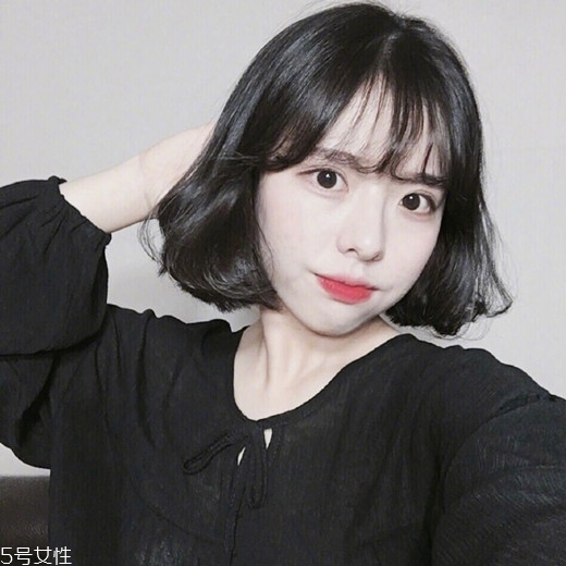 內(nèi)扣短發(fā)適合什么臉型？臉小是關(guān)鍵