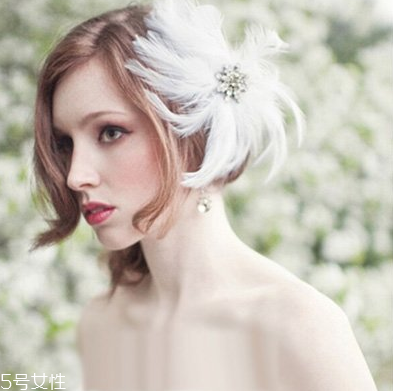 短發(fā)怎么做新娘造型？編發(fā)好看又簡(jiǎn)單