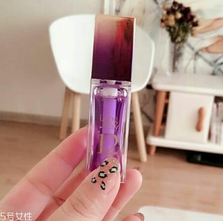 唇蜜怎么涂？一步一步打造嘟嘟唇