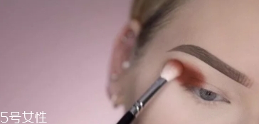 huda beauty沙漠盤怎么畫？油管大神一步步示范