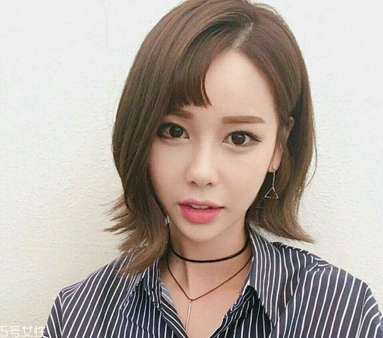外翹短發(fā)適合什么臉型？再燙內(nèi)扣你就out了