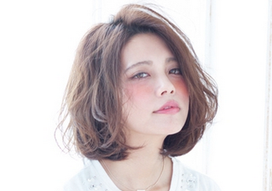 齊肩發(fā)怎么燙好看？女生發(fā)型設(shè)計(jì)與臉形搭配