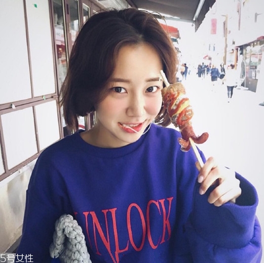 女生發(fā)質(zhì)軟適合什么發(fā)型？胖圓臉顯瘦發(fā)型參考