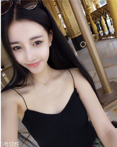 鉆石臉適合什么發(fā)型？流行色也隨之而來(lái)