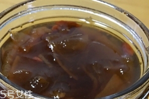 冰糖雪梨膏孕婦能吃嗎？孕婦吃冰糖雪梨膏適量最好
