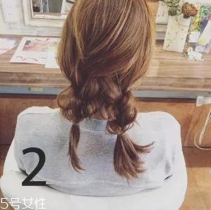 女生冬天長發(fā)怎么編好看？長發(fā)妹紙才懂得的痛