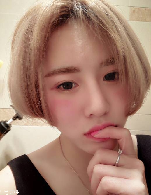 韓式空氣劉海配什么發(fā)型？不失個性魅力