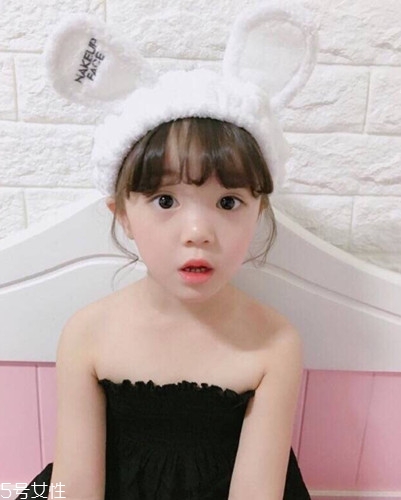 小女孩扎什么頭發(fā)好看？小公主發(fā)型大全