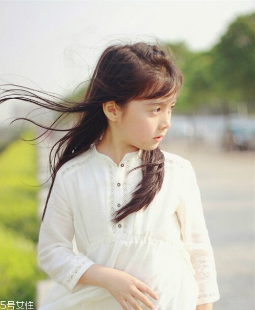 小女孩扎什么頭發(fā)好看？小公主發(fā)型大全