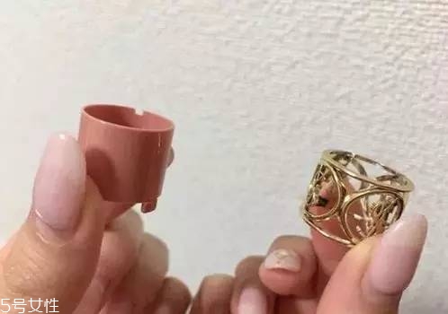 如何選擇口紅色號？口紅必不可少