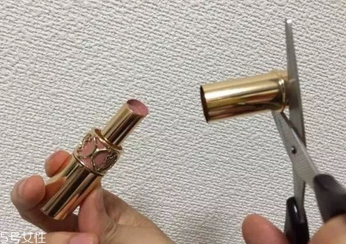 如何選擇口紅色號？口紅必不可少
