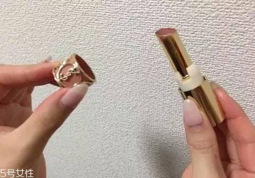 如何選擇口紅色號？口紅必不可少