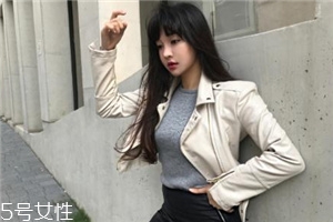 白色皮衣怎么搭配？兼具優(yōu)雅與干練