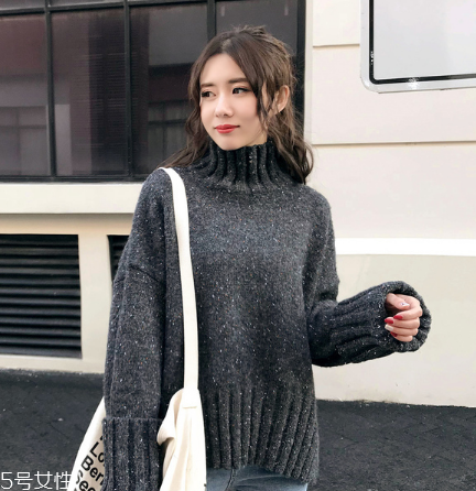 毛衣領(lǐng)口松了怎么辦？跟著小編這樣做
